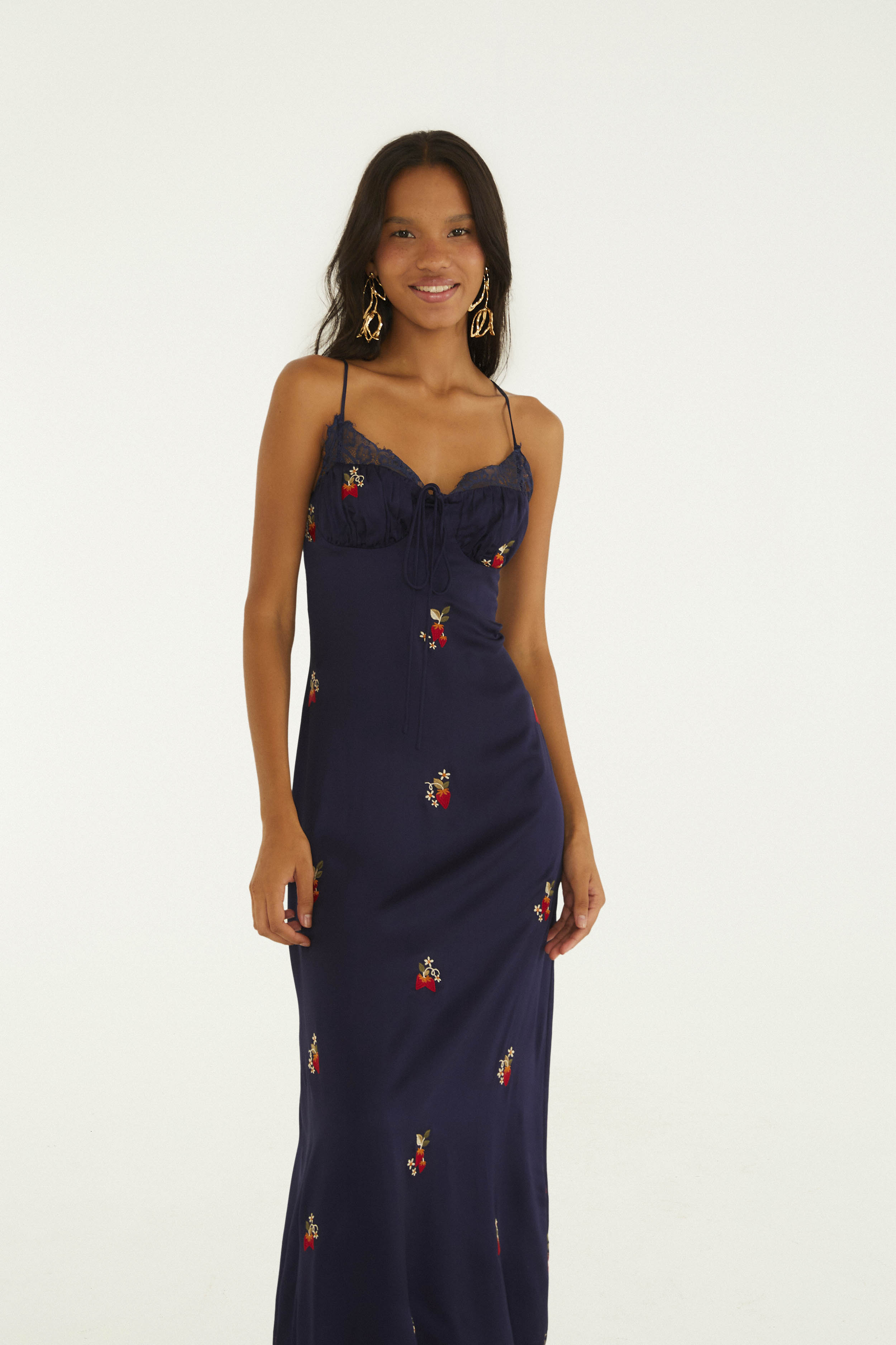 Vestido Cetim Bordado Morango